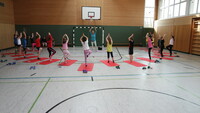 Yoga in den 2. Klassen Yoga in den 2. Klassen
